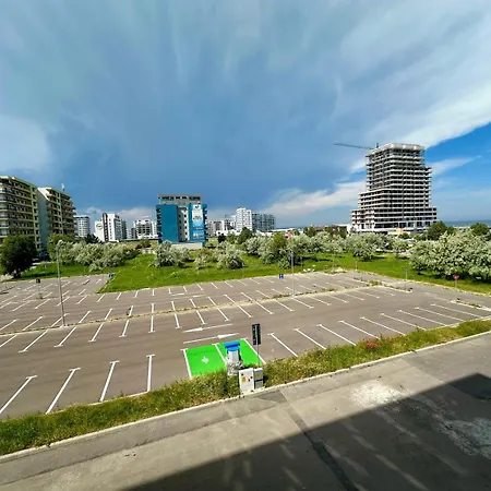 Idamar Summerland * Mamaia